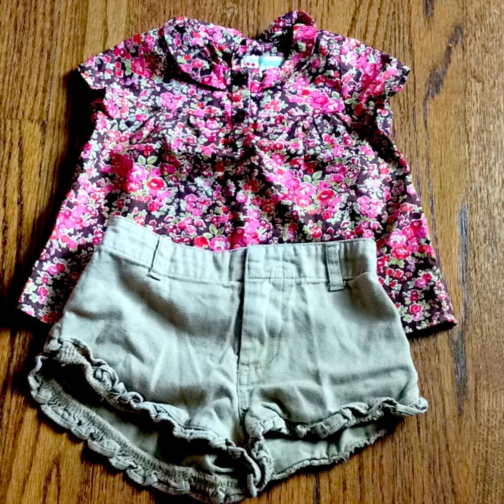 Ralph Lauren khaki ruffle shorts
